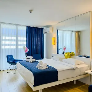 Seaside In New Orbi Twins Батуми